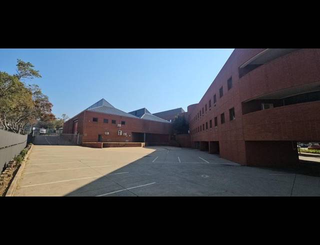 INDUSTRIAL PROPERTY TO RENT IN VORNA VALLEY